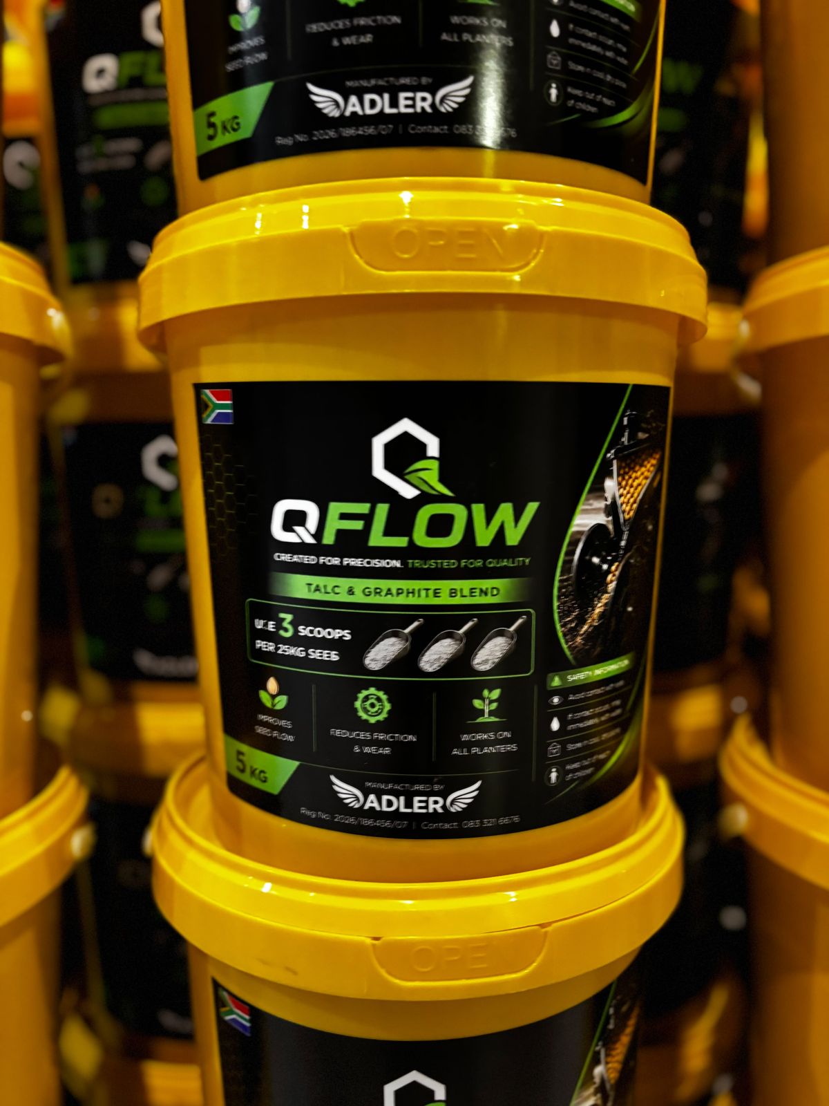 Q-FLOW 5 kg bucket: talc and graphite blend, use 3 scoops per 25 kg seed